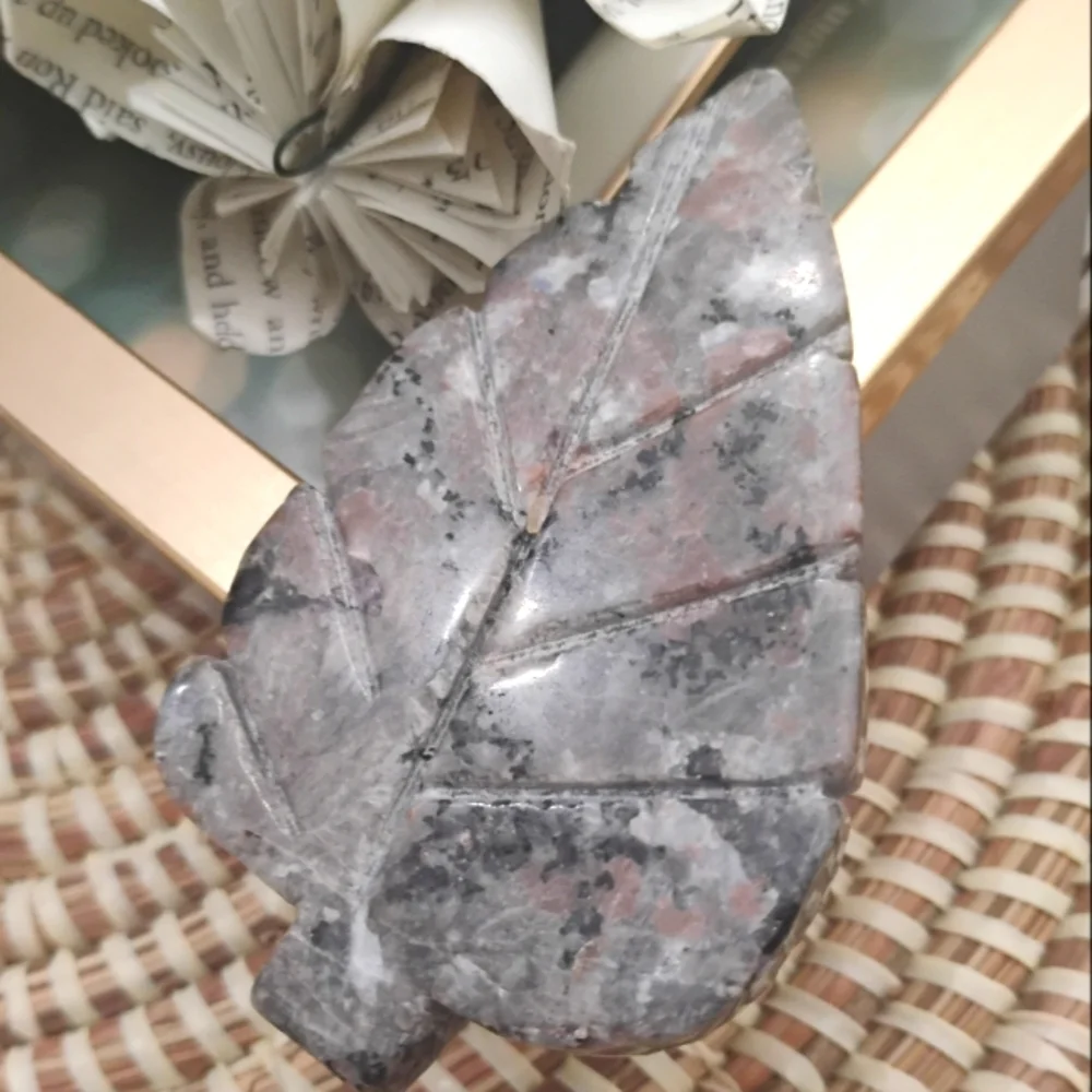 Marbled Leaf Stone Decor in Gray Pink Black & White NEW